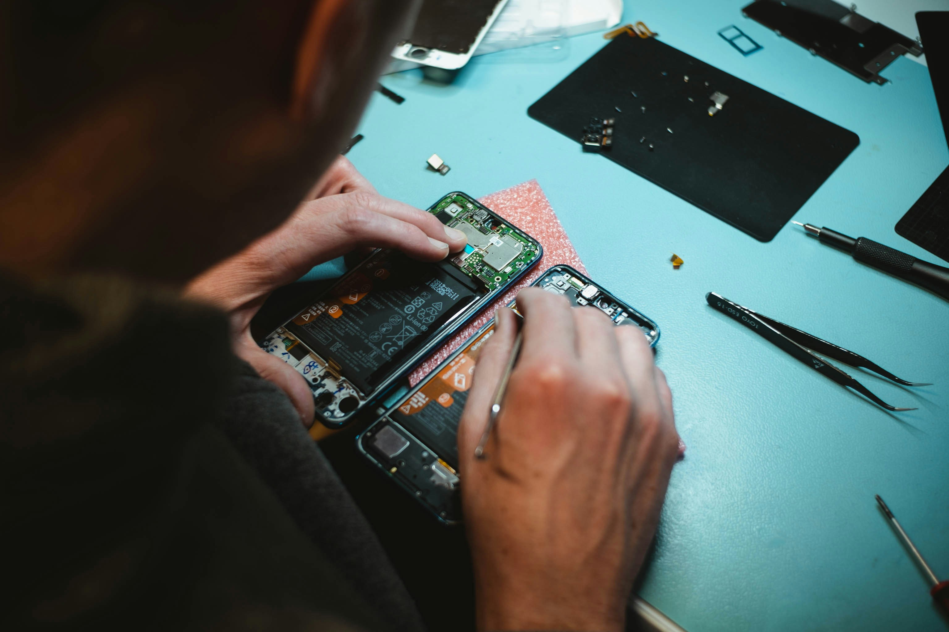 Einblick in die Smartphone-Werkstatt